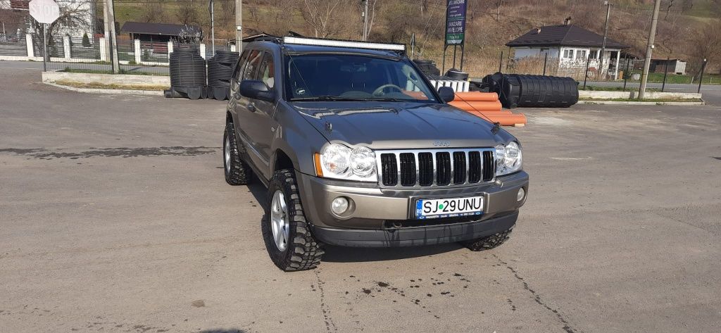 Vând Jeep Grand Cherokee Autoutilitar