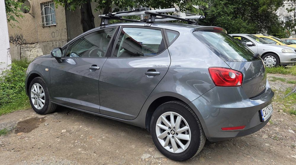 Лек автомобил Seat Ibiza 1.4 i