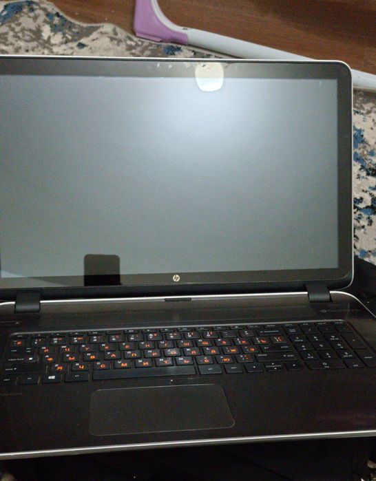 Ноутбук HP сенсорный