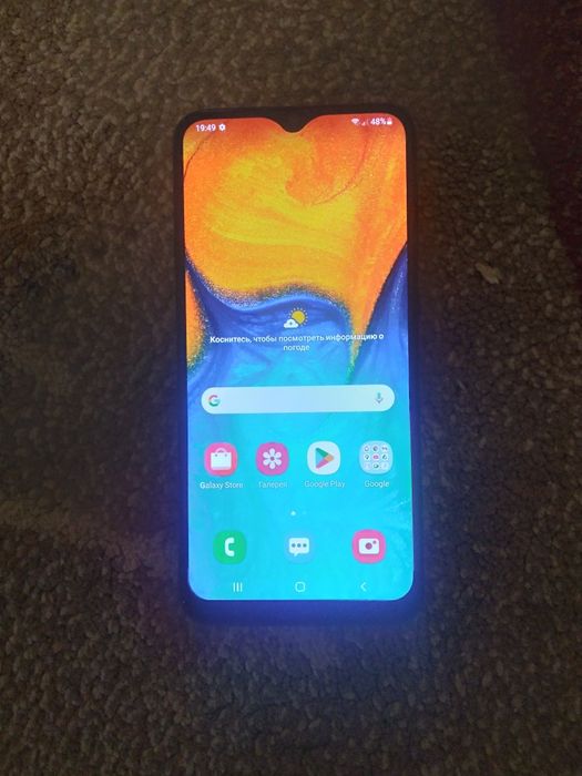 Продам смартфон Samsung galaxy A20