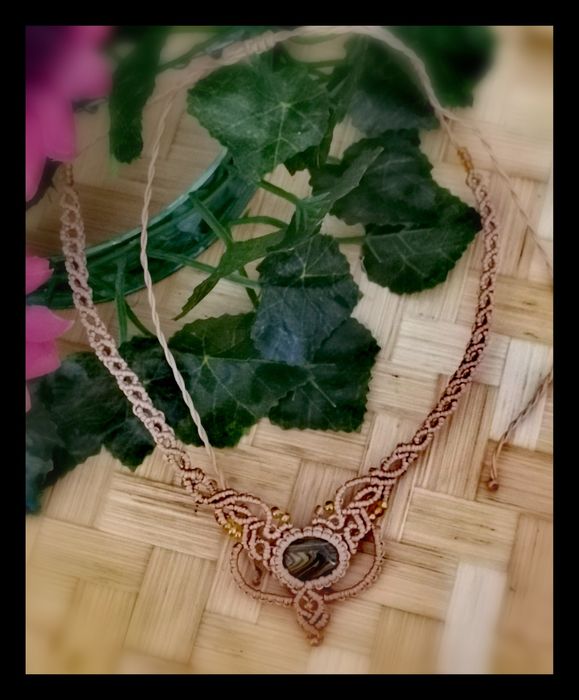 Ръчно изработени колиета