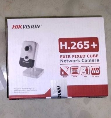 СРОЧНО!!! Продам камеру видеонаблюдения HIKVISION DS-2CD2443G0-IW