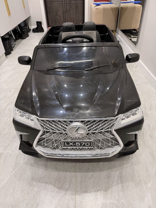 Детская машина Lexus 570 почти новая!