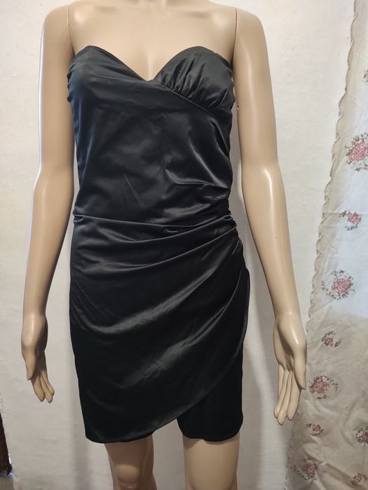 ROCHIE elegantă,de firmă ADELE FADO- made in Italy.Noua.