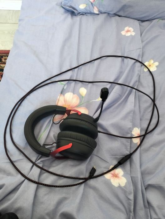 Продам Hyperx could 3, в комплекте есть усилитель цап