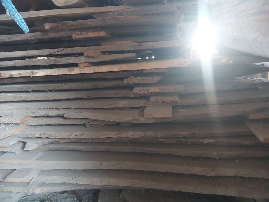 Scândură nuc uscată