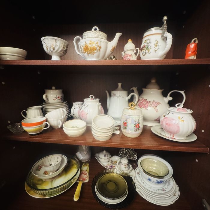 Посуда, тарелки, ложки