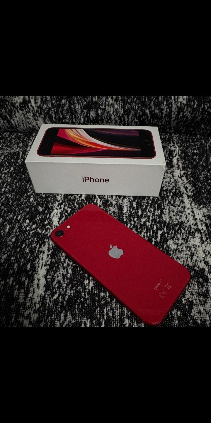 продам iPhone se 2020