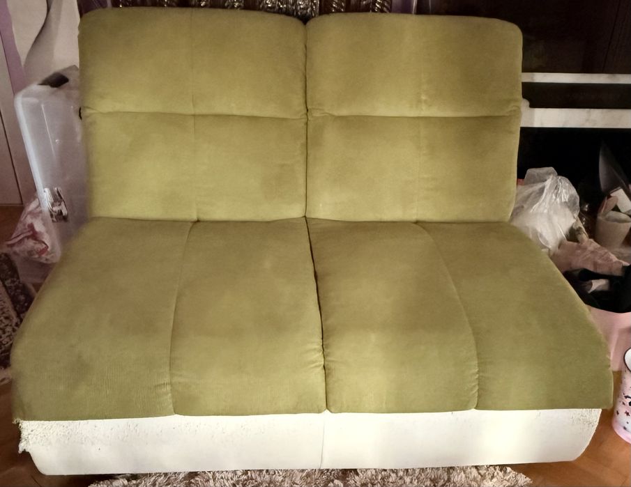 Canapea extensibila 2 locuri