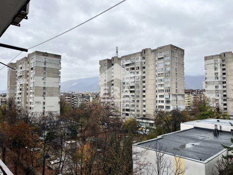 Тристаен апартамент под наем в хв. Хиподрума