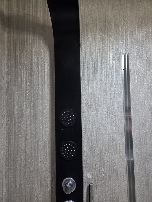 Panel dus cu 3 duze hidromasaj