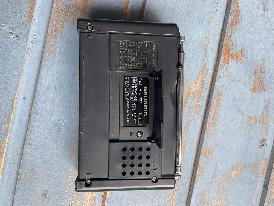 Radio Grundig Yacht boy 207