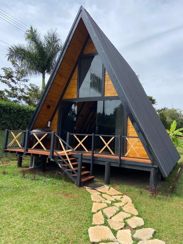 Cabane A-frem din lemn