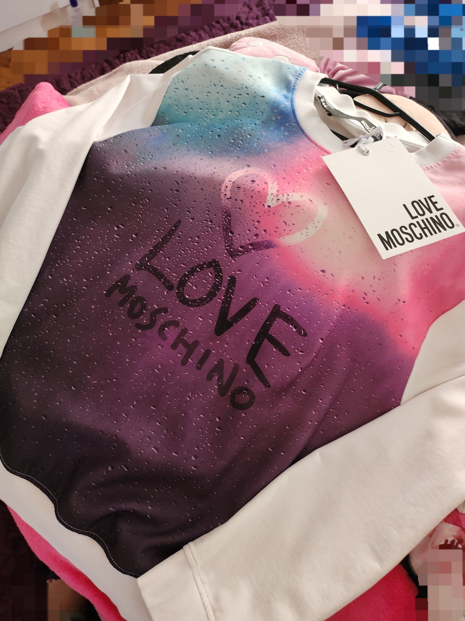 Блузи Love Moschino