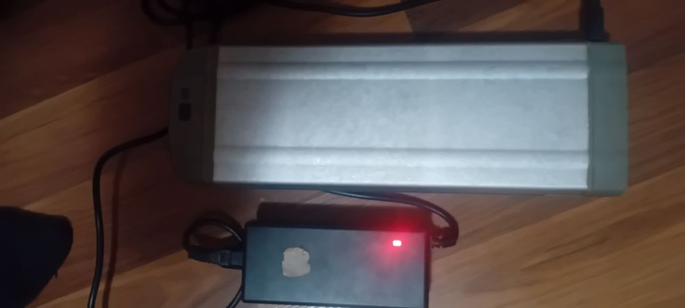 Baterie Litiu 36 V 17.5 A 630 vh Cu incarcator