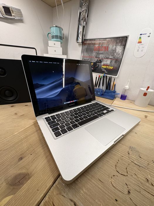 MacBook Pro 13” – i7, SSD, Baterie Nouă – Preț Avantajos