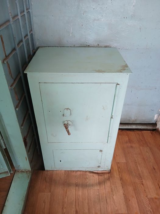 Продам банковский сейф с песком