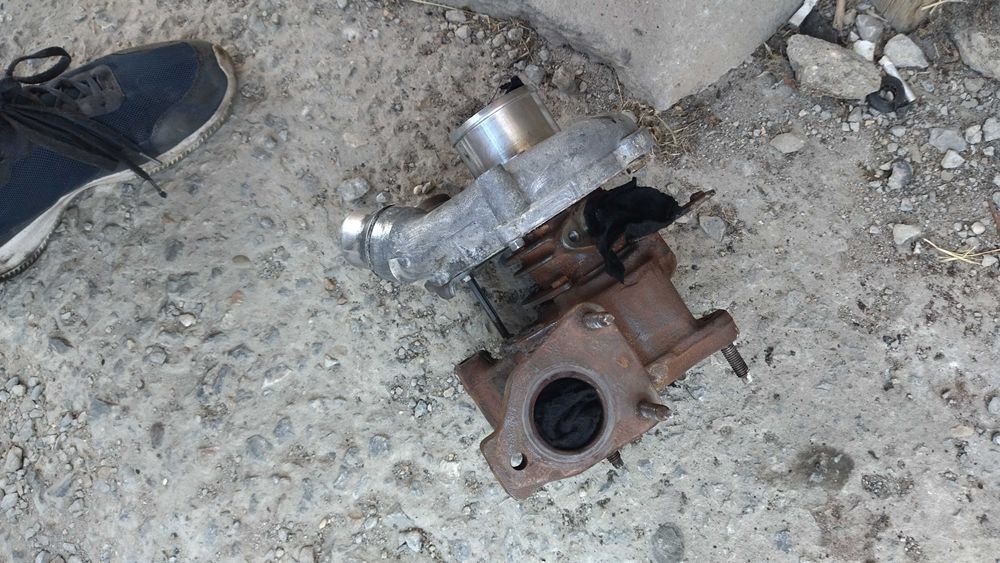 Части за M9R Рено Опел