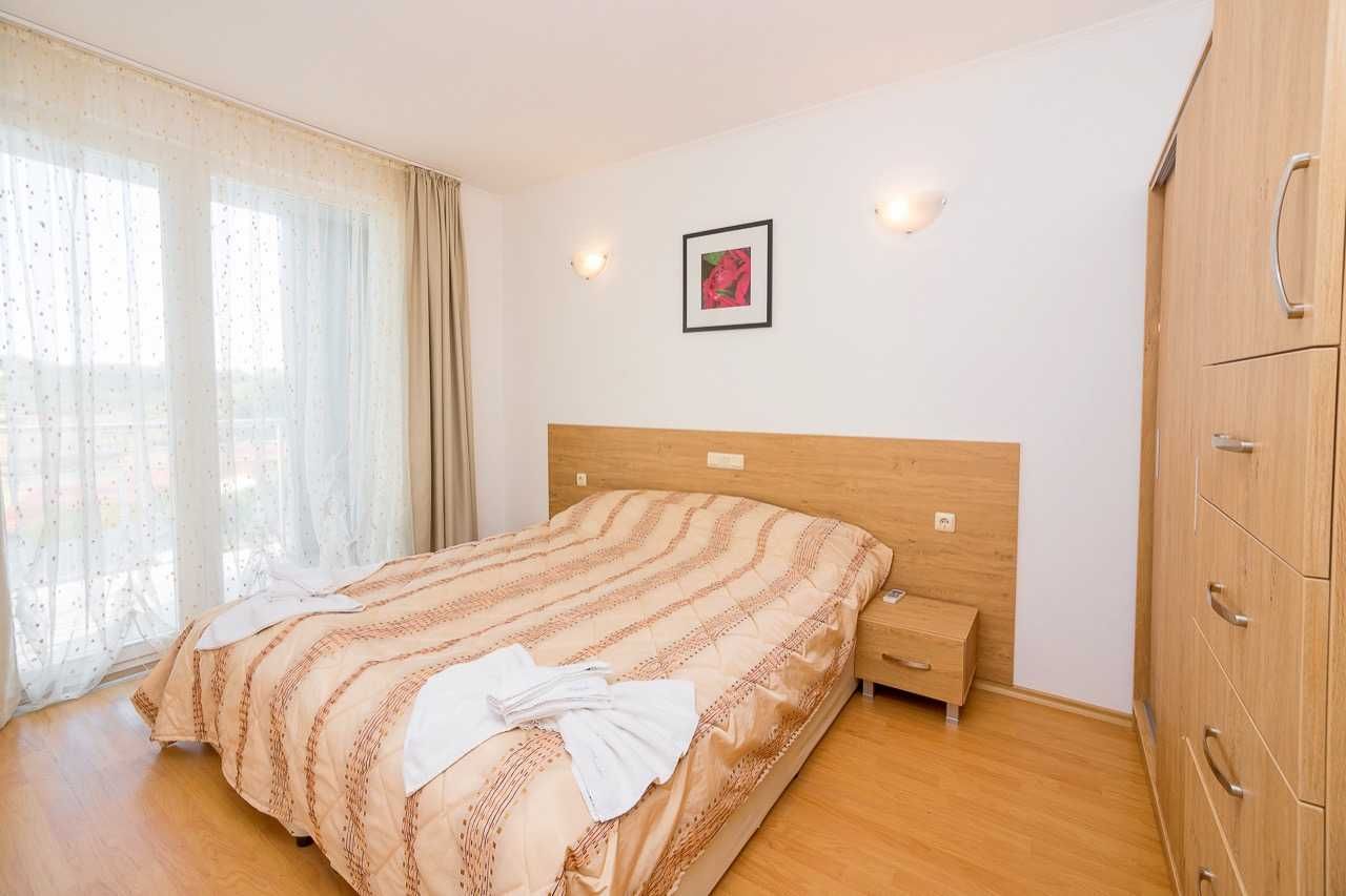 Дава се под наем Тристаен апартамент в Несебър - 94 кв.м за 1260 € - Снимка #4