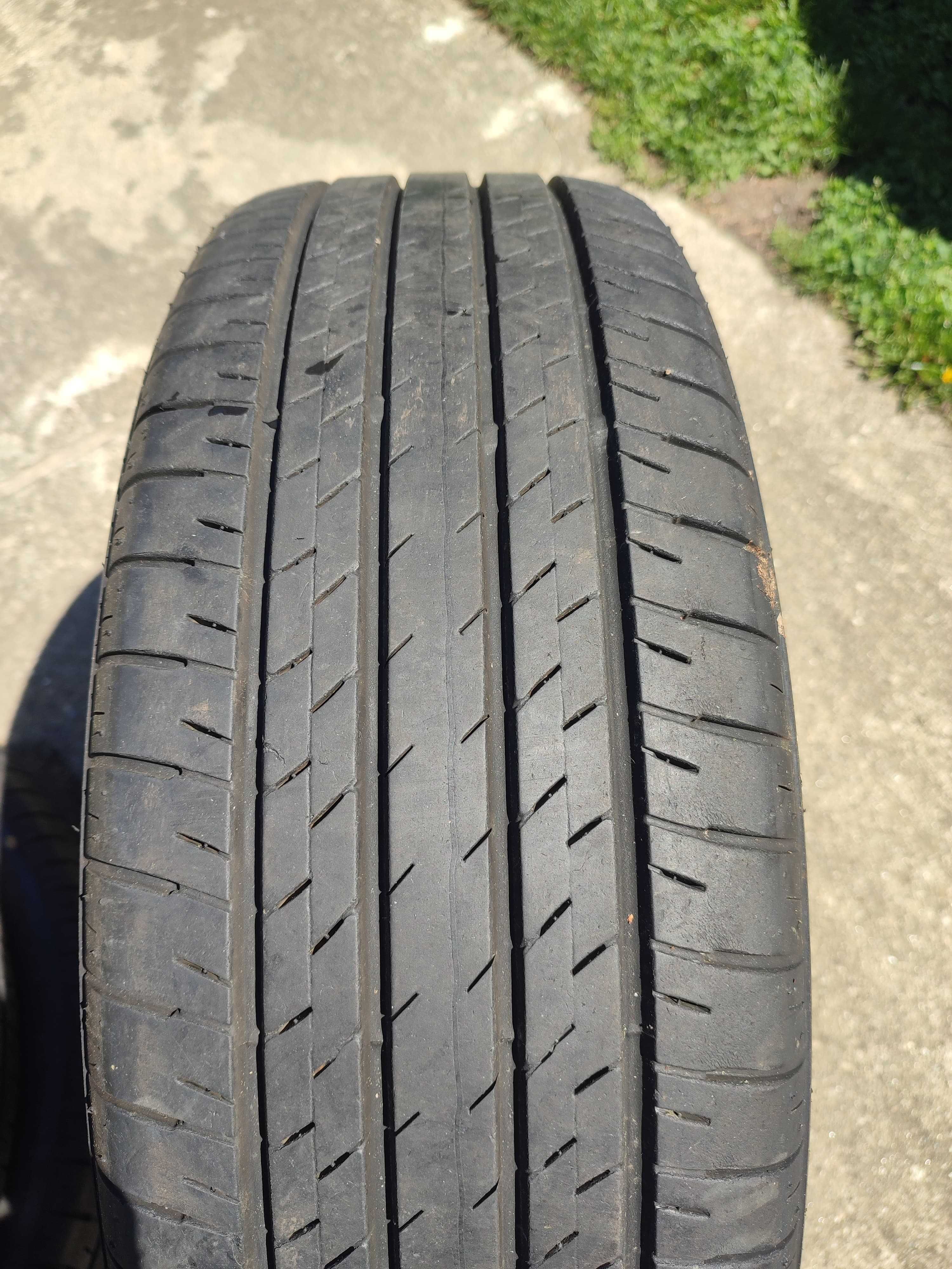 Anvelope Bridgestone 225 / 60 / R18 - rulate 1 sezon