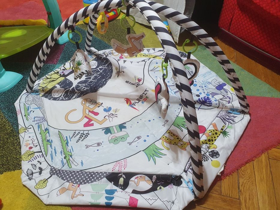 Centru de activitati bebe