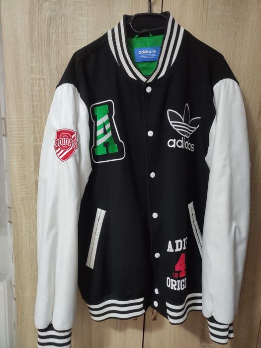 Jacheta vintage Adidas mărime L