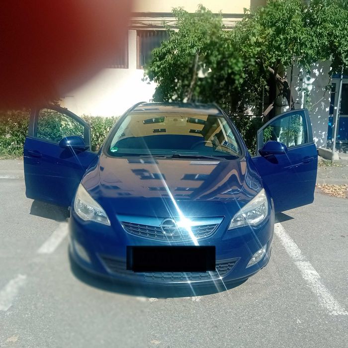 Opel Astra j 2011