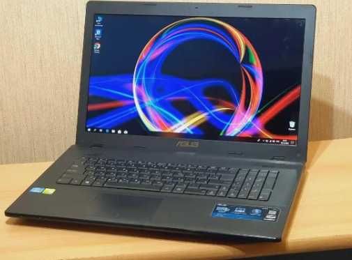 Laptop ASUS 17,3" FullHD Intel Core i5 8GB.Ram 256GB. SSD !