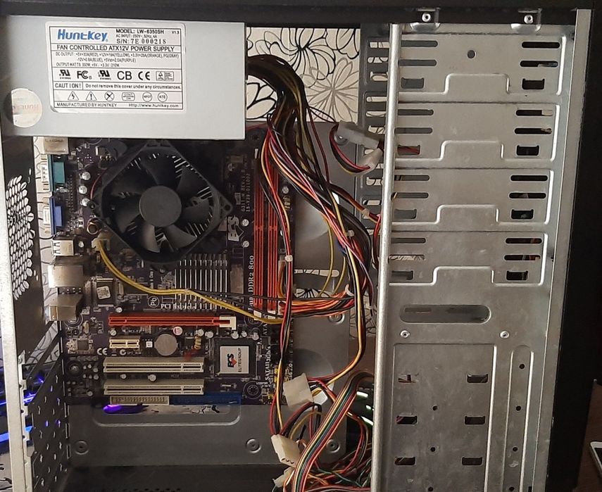 Продам компьютер по запчастям/целиком