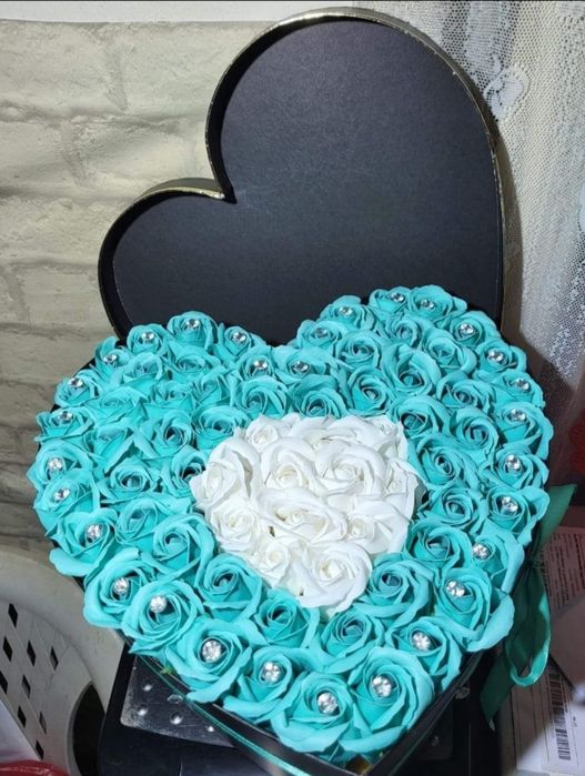 Aranjamente flori de sapun pret de la 75 ron