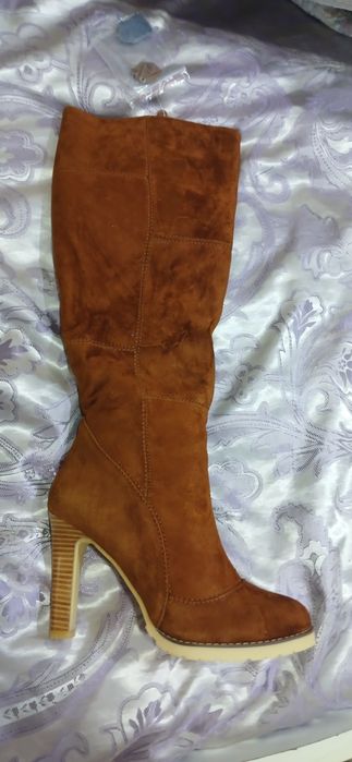 Замшевые Сапоги новые