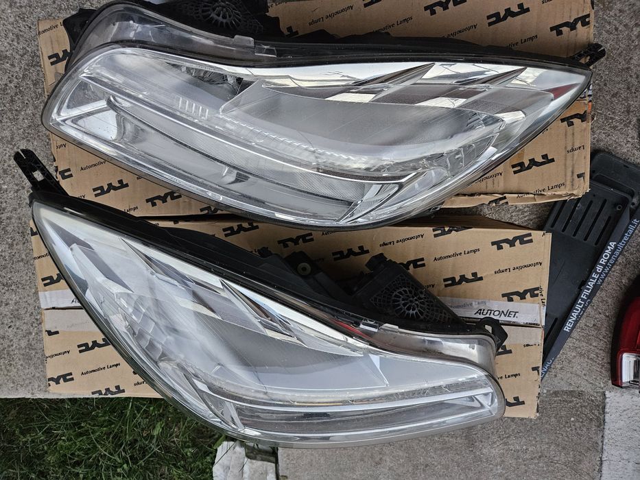 Faruri pentru Opel Insignia noi.