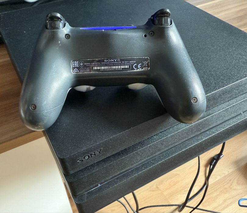 PS4 PRO - Sony PlayStation 4 Pro 1TB