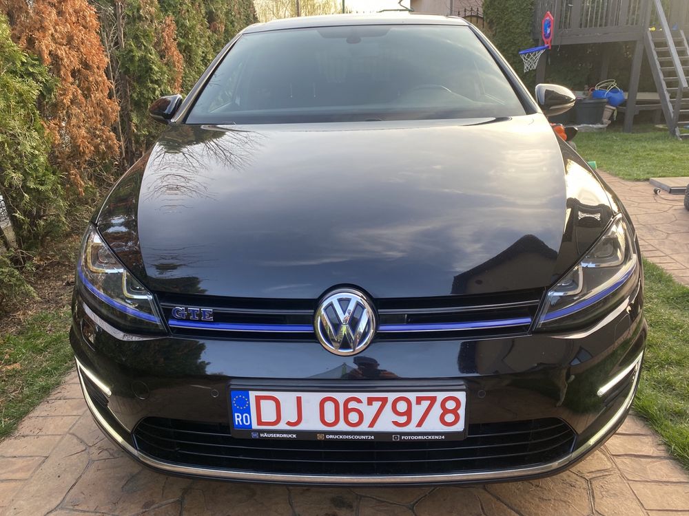 VW Golf GTE Plug in Hybrid Panoramic Camera Park Assist Navi