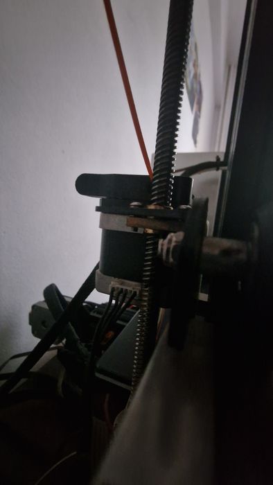 Imprimanta 3D (Ender 3 pro)