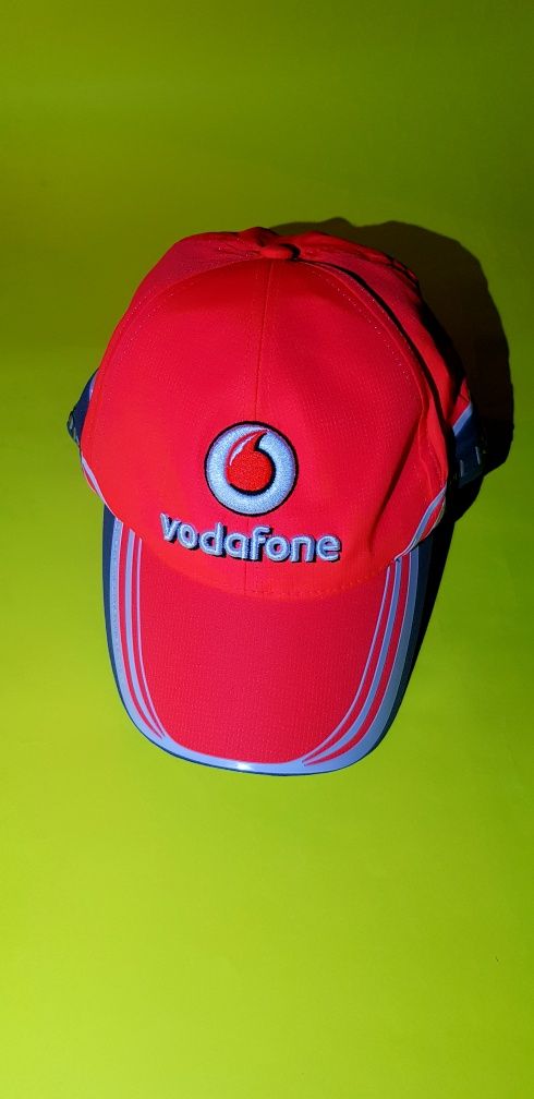 Шапка   Vodafone McLaren Mercedes