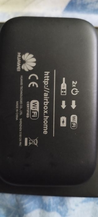 Router wireless 4G cu sim decodat de orice retea care se poate conecta