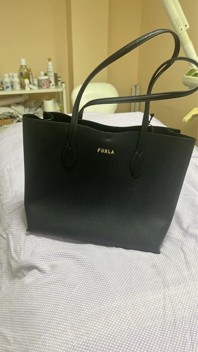 Дамска чанта FURLA от естествена кожа чисто нова