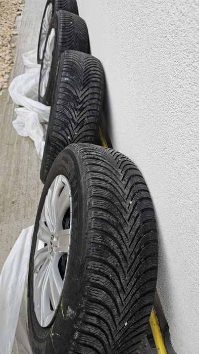 Set 4 jante tiguan cu anvelope iarna 215 65 17 Michelin