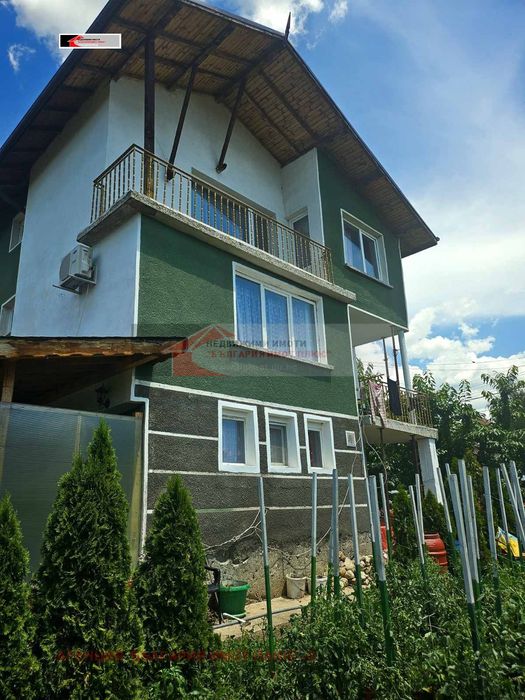 Продажба Къща гр. Кюстендил - с. Скриняно 180m²