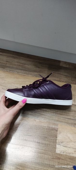 Кецове Adidas в лилаво