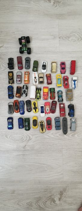 Hot wheels машинки