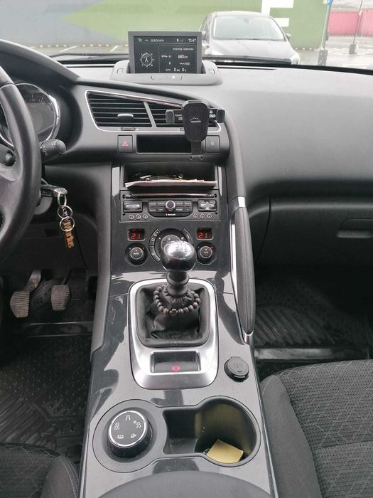 PEUGEOT 3008  1.6 HDI