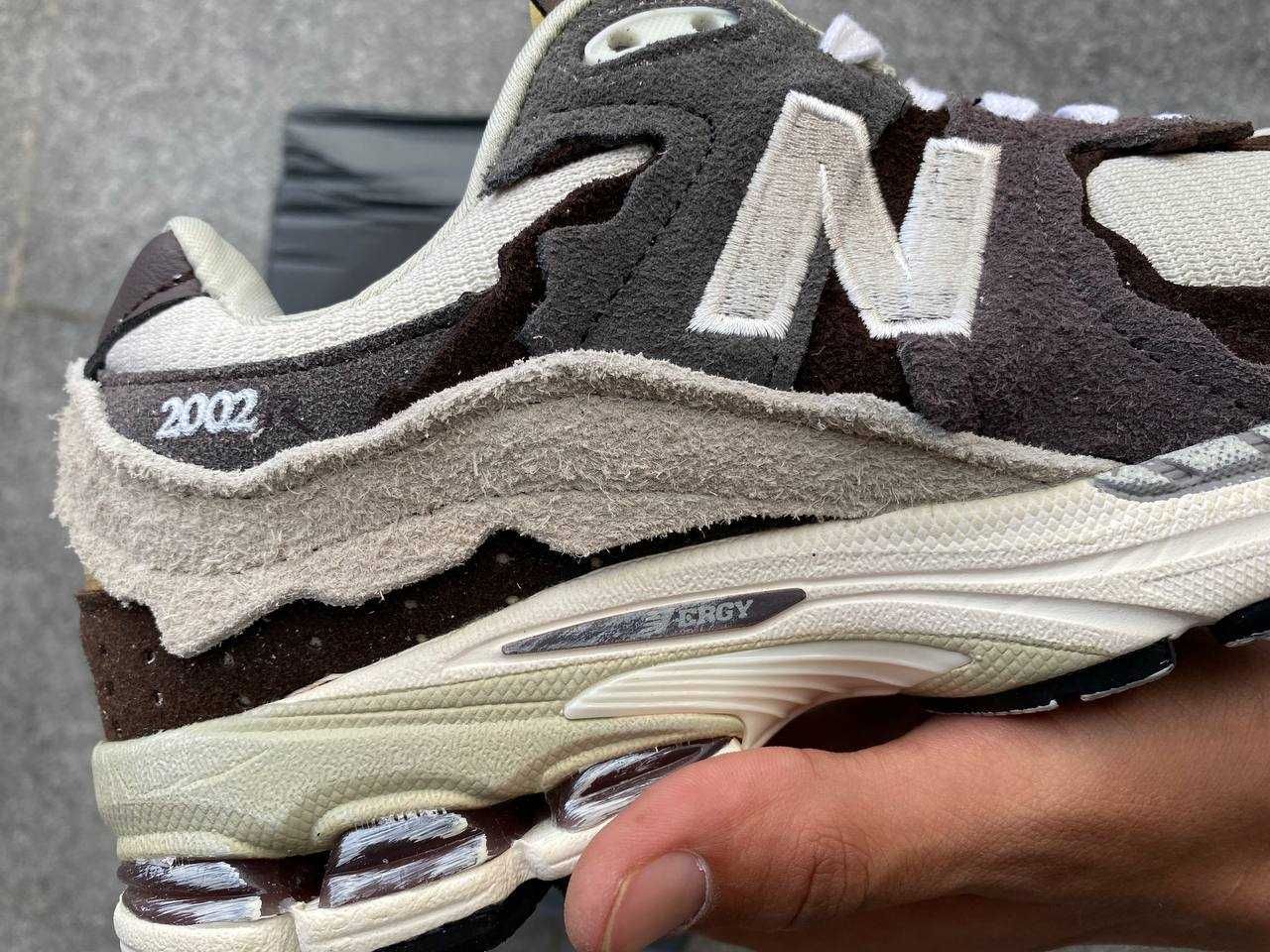 New balance 2002 R J