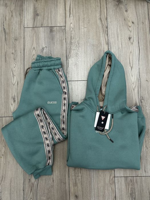 Guess ватиран комплект