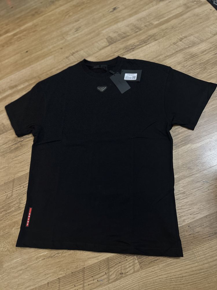 НОВИ маркови тениски Prada, Gucci, LV и др, различни размери