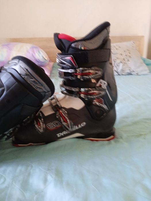 Лыжная обувь и ботинки