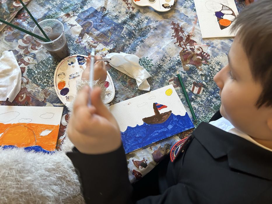 Atelier de arte plastice pentru copii 6–12 ani