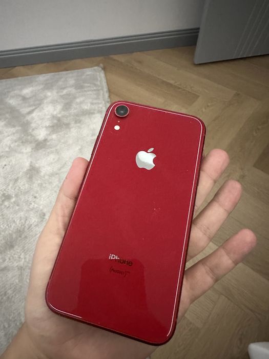 Iphone XR, 128GB в отличном состоянии, акб 83%