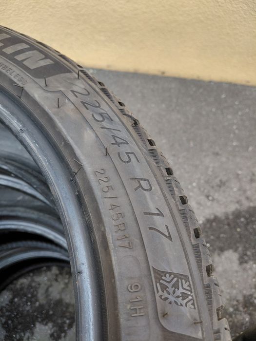 225/45/17" Michelin 2бр.гуми дот2024